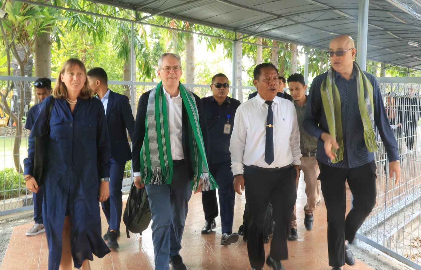 Timor Leste’s officials received the delegations at Presidente Nicolau Lobato International Airport on March 25, 2026. (Timor Lestes’s Ministry of Commerce and Industry)