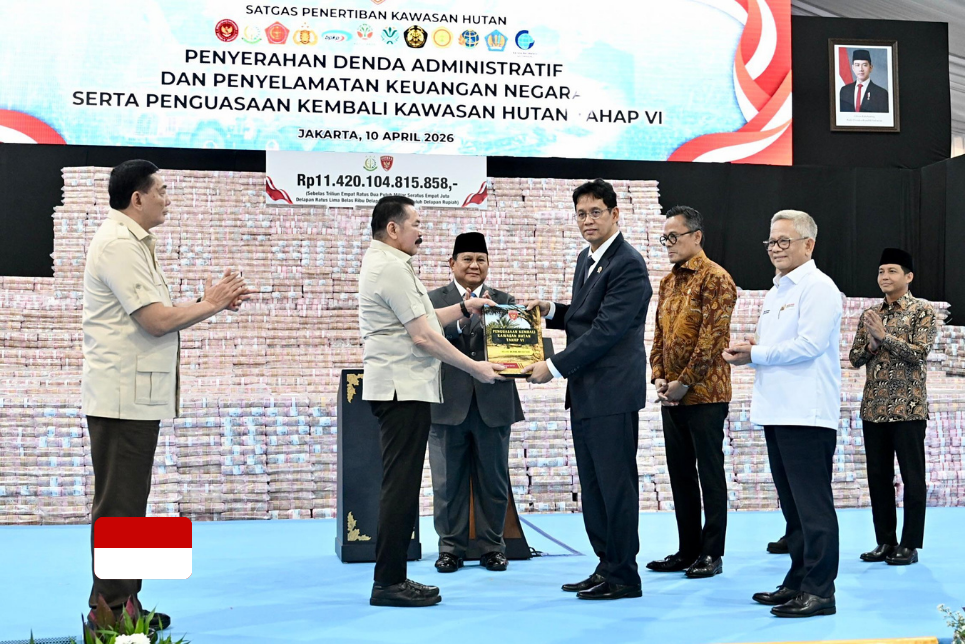 Indonesia President Prabowo Subianto attends a ceremony for the handover of recovered state funds and reclaimed forest areas at the Kejaksaan Agung Republik Indonesia complex in Jakarta on April 10, 2026. (Kementerian Sekretariat Negara RI)