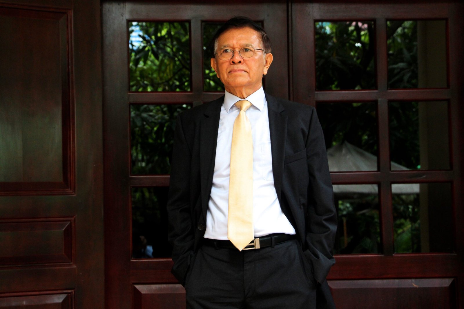 Kem Sokha waits at his residence in Toul Kork to meet French Ambassador Eva Nguyen Binh, November 11, 2019, following the Phnom Penh Municipal Court’s relaxation of his bail conditions. (Bunnarith Chhea via Wikimedia)