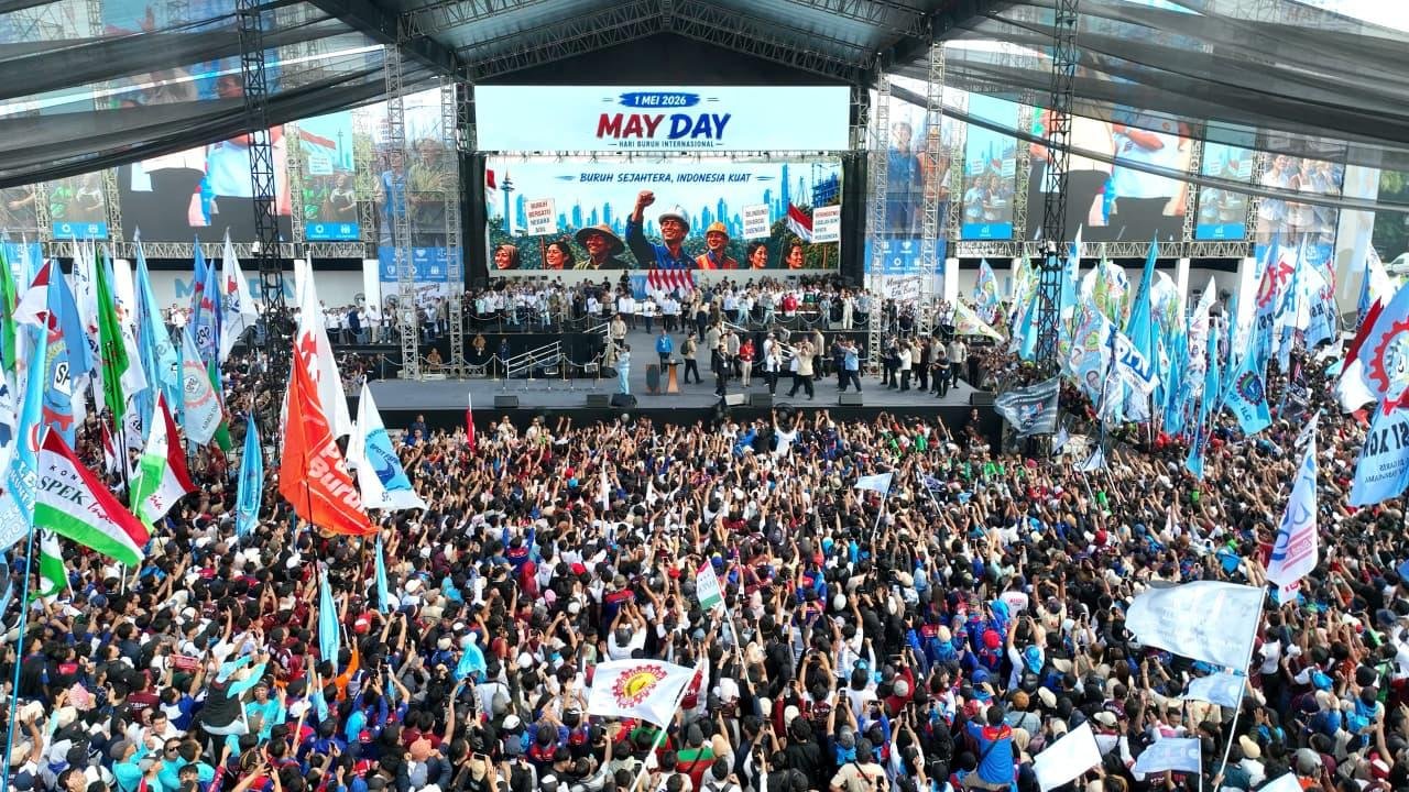 Thousand of workers attended May day at the Lapangan Silang area of Monumen Nasional on May 1, 2026. (Sekretariat Negara RI)