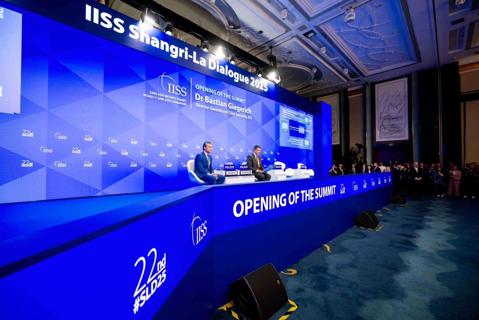 U.S. Defense Secretary Pete Hegseth outlines the evolution of Washington’s Indo‑Pacific strategy amid Sino‑U.S. competition and global conflicts. (International Institute for Strategic Studies)