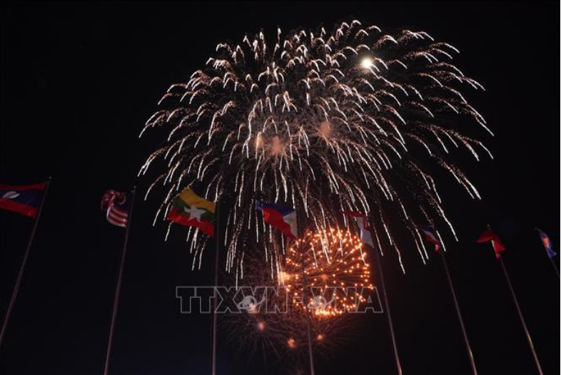 Fireworks light Ho Chi Minh City sky on Vietnam’s Reunification Day