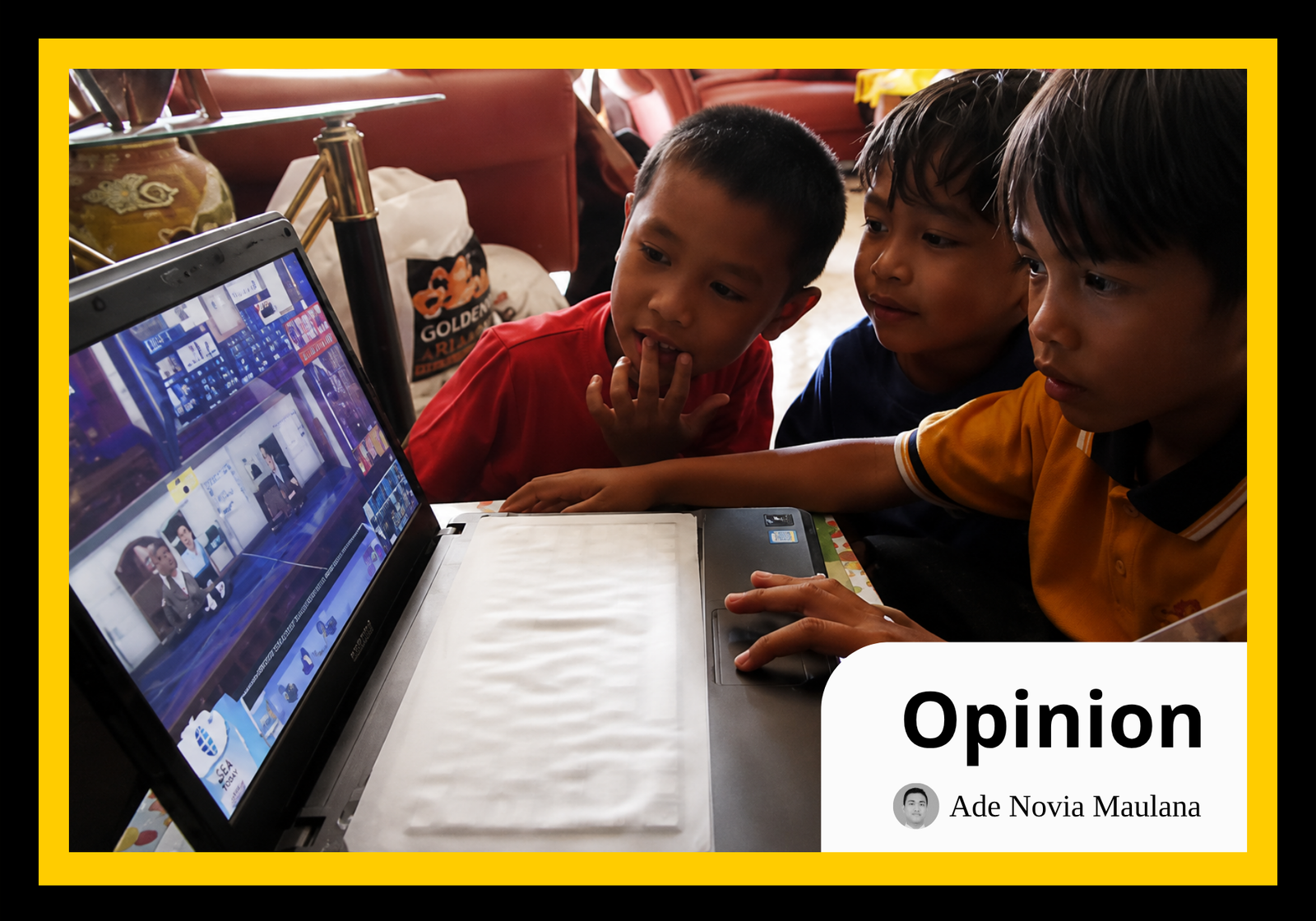Indonesian children browsing the internet (Indonesian Ministry for Communication and Digital Affairs)