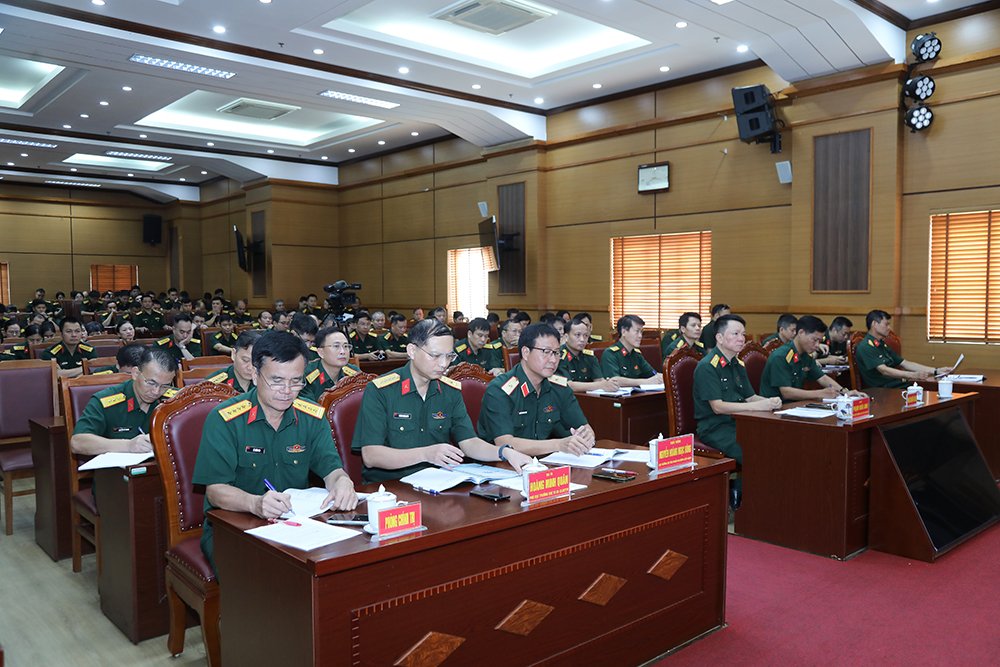 Officials attending the emulation movement to successfully fulfill annual military and national defense tasks and those for the period 2026-2030. (Ministry of National Defense of the Socialist Republic of Vietnam)