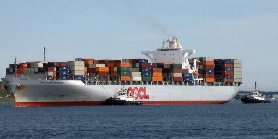Thailand Express container ship. (Wikimedia/Michael Stout)