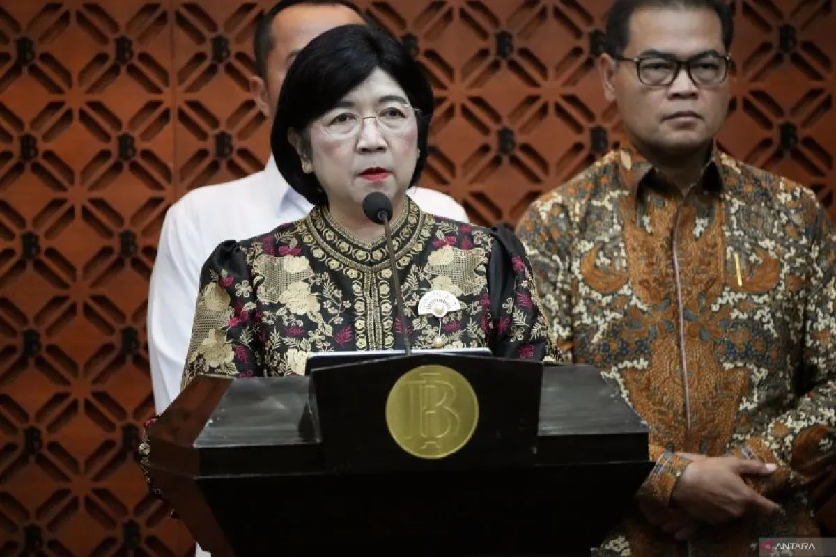 Bank Indonesia Acting Governor Destry Damayanti speaks during a press conference at the Bank Indonesia headquarters in Jakarta, on July 27, confirming Governor Perry Warjiyo resignation. (ANTARA)