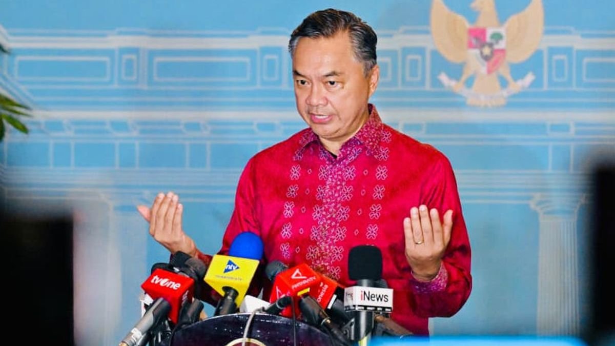 Former Deputy Foreign Minister and Chairman of Foreign Policy Community of Indonesia (FPCI), who made fierce condemnation on the killing of three civilians by Papuan rebels. (Indonesian Presidential Secretariat)