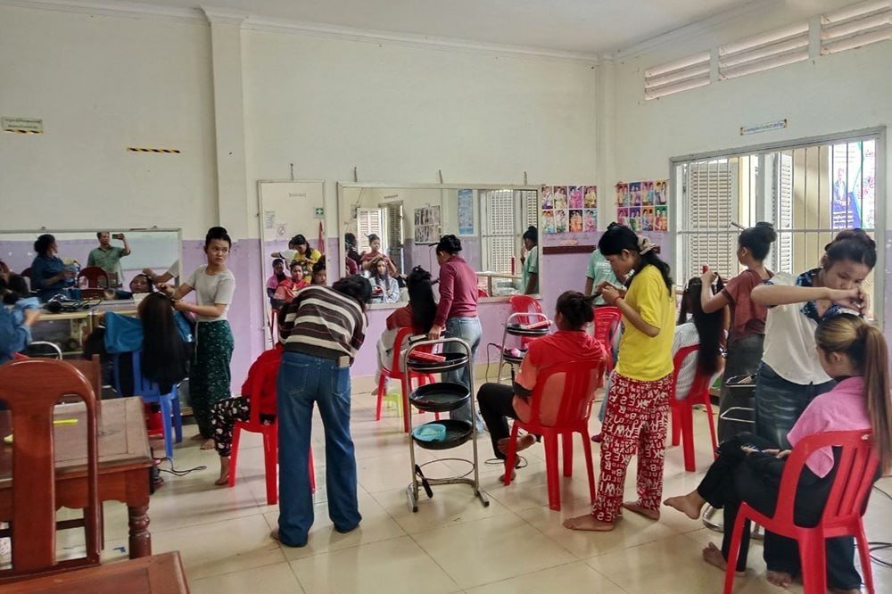 Cambodia Offers 1,150 Vocational Scholarships to Vulnerable Youth