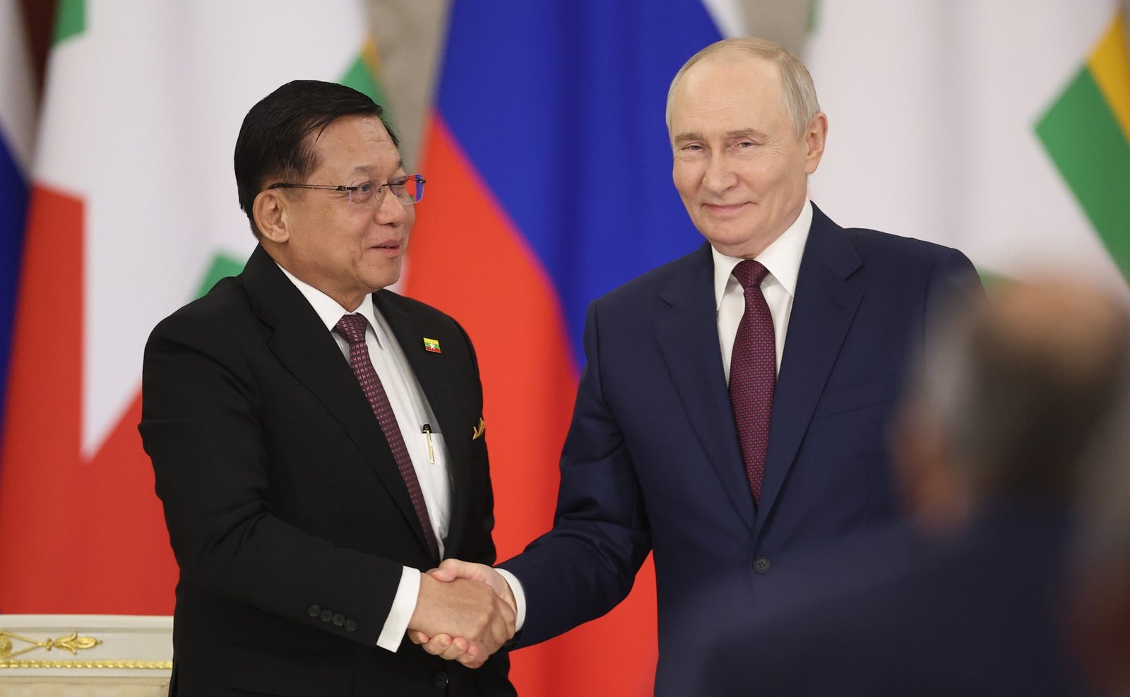 Russian President Vladimir Putin and Myanmar President Min Aung Hlaing attend a document exchange ceremony at the Kremlin in Moscow, Russia, on August 18. (Kremlin.ru)