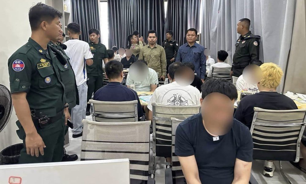 37 suspects detained in a crackdown of online fraud located in Sihanoukville on September 1, 2026. (Agence Kampuchea Press)