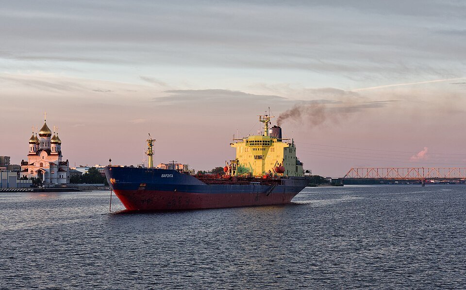 A Russian oil tanker sails along the Northern Dvina River in Arkhangelsk, Russia. (Wikimedia)