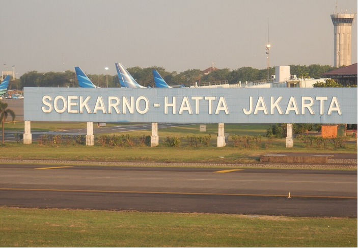 Soekarno-Hatta International Airport in Jakarta, Indonesia's busiest airport, which was forced to halt operations due to the eruption of Anak Krakatau volcano. (Wikimedia/Charles)